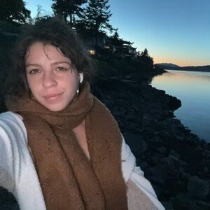 Meet your Posher, Eva